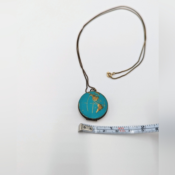 Antique Brass Globe Locket 🌎 - Picture 5 of 7